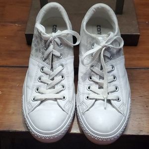 Converse All Star Sz 9 White and Silver